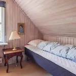 Prázdninový dům Three-bedroom In *